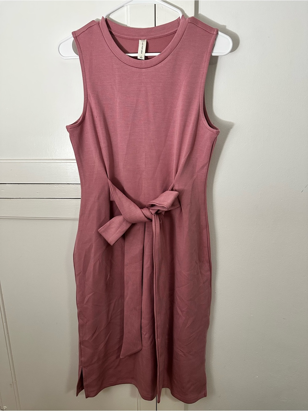 Sleeveless Tie-Belt Midi Dress in Mauve Pink